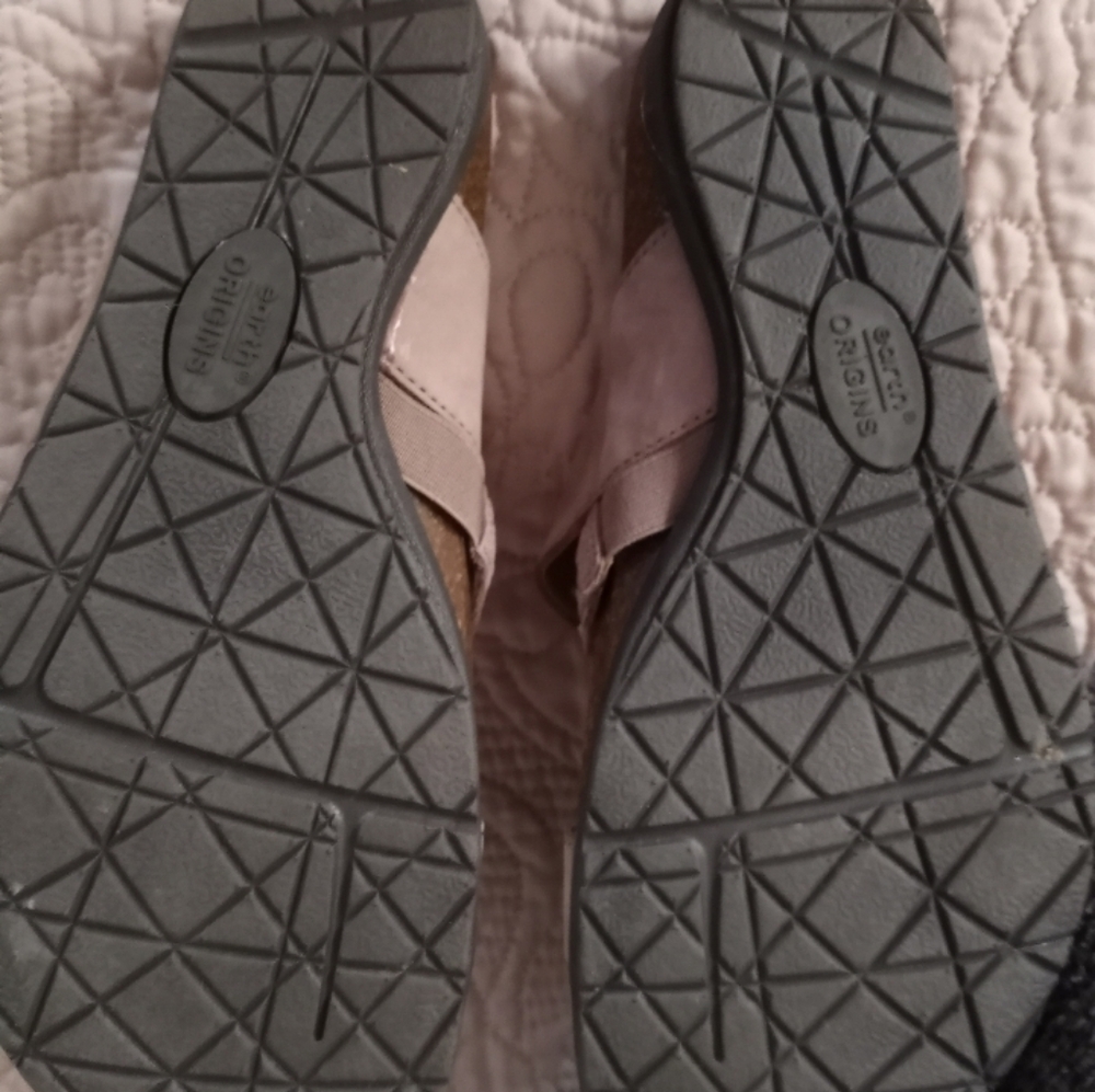 Sandals - Picture 4 of 4